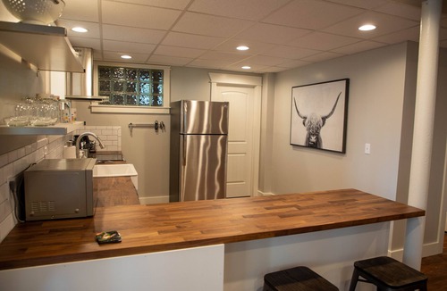 Moscow Apartment | Downtown Moscow Private Downstairs Apartment Sleeps 6.