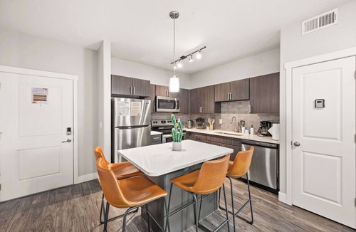 Fairpark Apartment | Downtown SLC - Hot Tub - Gym - Free Parking