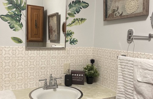 Cameron Bed & Breakfast | Dragon's Den Lodging
