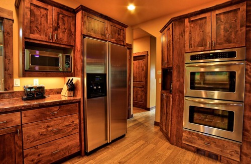 River West House | Drake Park. Hot Tub. Walk Everywhere! Ski Special 250 Weeknights