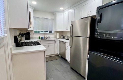 Coeur d'Alene Cottage | Dream Gem to relax & enjoy CDA & Sanders Beach.