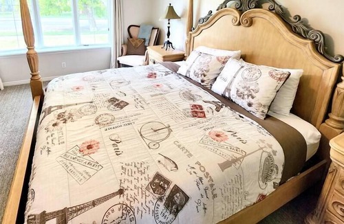 Smithfield House | Dream Vacation Cottage!