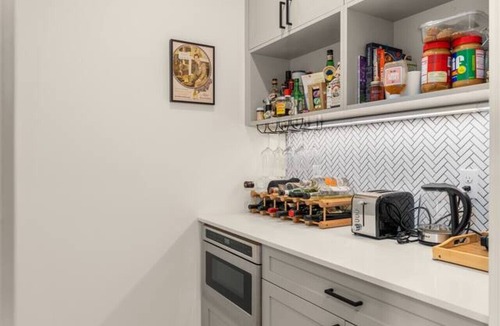 Wallingford House | Dreamy Wallingford Lux Home| 360° Rooftop Deck