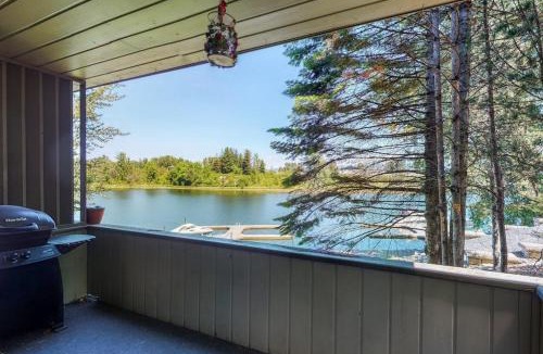 Sandpoint Apartment | Driftwood 5