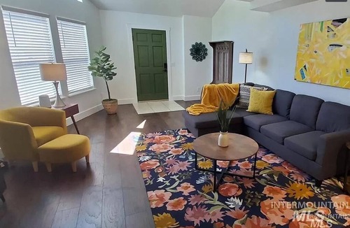 Southeast Boise House | DT Boise Townhome near BSU