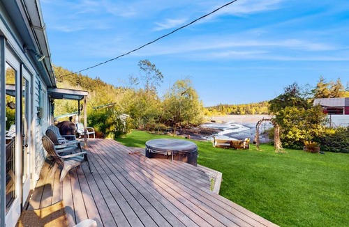 Bainbridge Island House | Eagle Harbor House World Cup Availability