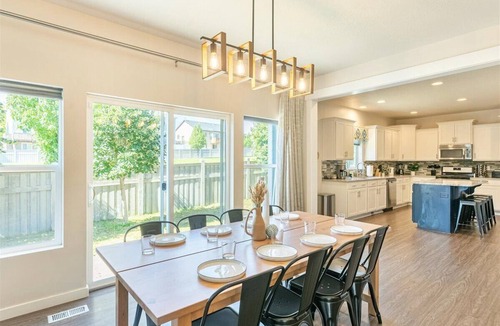 Eagle Mountain House | Eagle's Nest a 4-bedroom house in amazing Eagle Mountain! Pet Friendly!