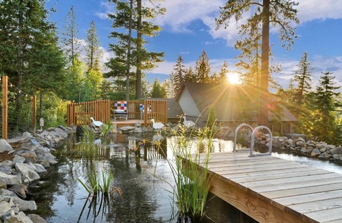 Coeur d'Alene House | Eagles Nest River View Dome Hot Tub & Swim Pond