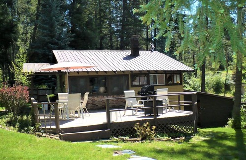 Loon Lake Cabin | East Deer Lake Waterfront Cabin With Dock - Just Like Grandmas Cabin