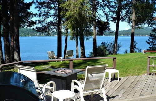 Loon Lake Cabin | East Deer Lake Waterfront Cabin With Dock - Just Like Grandmas Cabin