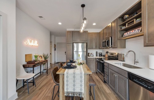 Nashville Condo | East Nashville King Bed Condo Near Opry & Broadway