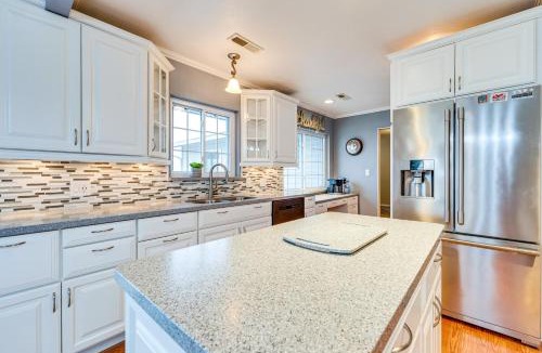 East Wenatchee House | East Wenatchee Home ~ 2 Mi to Columbia River!