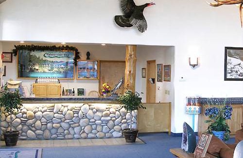 Shady Cove Hotel | Edgewater Inn Shady Cove