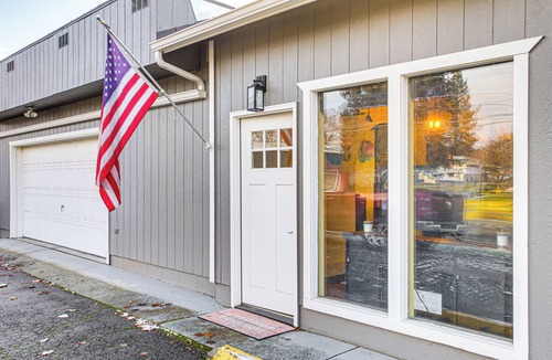 Coeur d'Alene Apartment | Electric Fireplace: Central Coeur d'Alene Studio!
