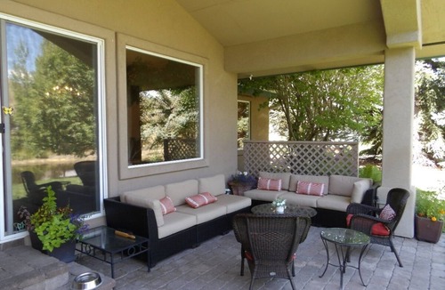 Hailey House | Elegant 3-bedroom house in marvelous North Hailey AVAILABLE MARCH 2026 ONLY