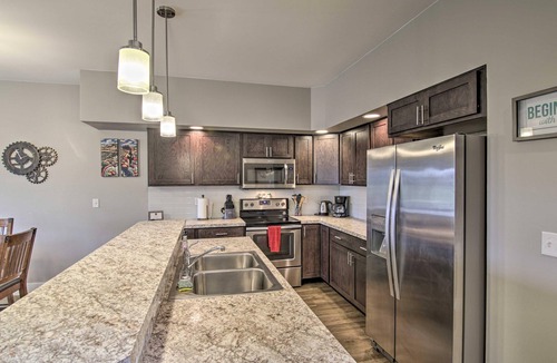 Bozeman House | "Elegant Escape" (KING BED) Minutes From Downtown