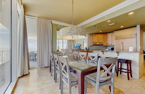 Ono Island Condo | Elegant, Gulf-Front Condo w/Large Balcony, Beach Access & Shared Pool/Gym