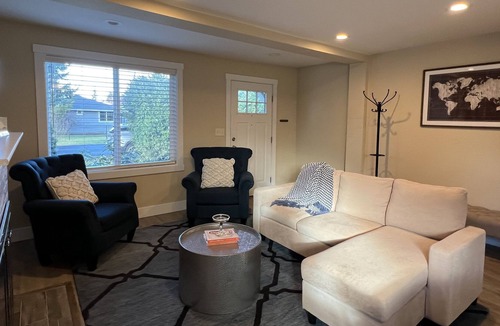 Monroe House | Elegant home in Monroe - ready to relax