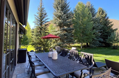 Sun Valley House | Elkhorn Entertainer! Large Luxury Home, Private Hot Tub, Billiards Room, WiFi AC