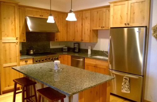 Elkhorn Village Condo | Elkhorn Springs Condo with Elkhorn Amenities