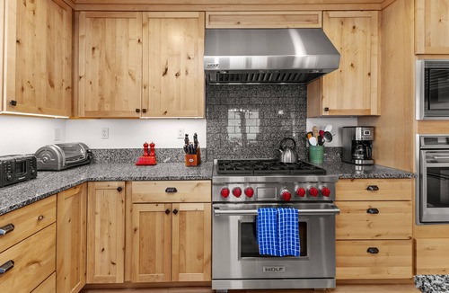 Elkhorn Village Condo | Elkhorn Springs Retreat! With SVEA resort access!