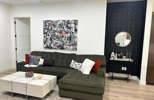 Eagle Apartment | Emerald City in Downtown Eagle