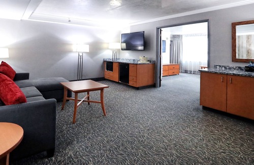 Fife Hotel | Emerald Queen Hotel & Casino