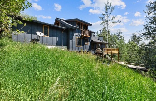Wilson House | Enchanting 3-bedroom mountain chalet with WiFi in Wilson