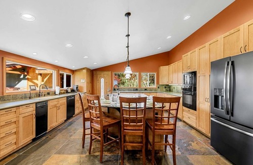 Leavenworth Cabin | Enchanting Cabin Rental with Private Hot Tub, Heated Stone Floors, and Stunning Views near Leavenworth, Washington