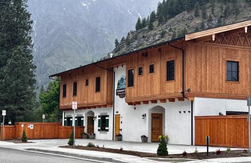 Downtown Leavenworth House | Enchantment Lodges - 5 min walk to downtown