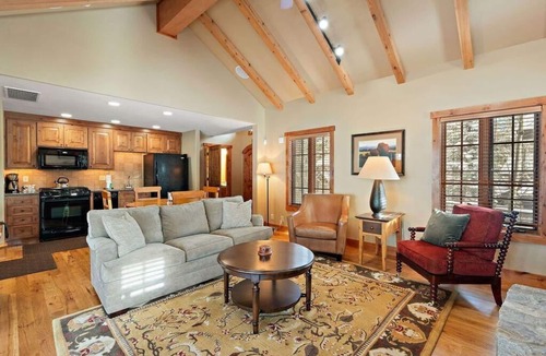 Tamarack Resort Cottage | Encore Ski Cottage|Includes Two 1-Day Lift Tickets
