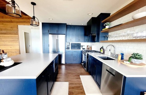 Bremerton House | Enetai Beach House w/dock and Hot tub