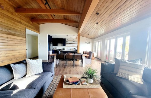 Bremerton House | Enetai Beach House w/dock and Hot tub