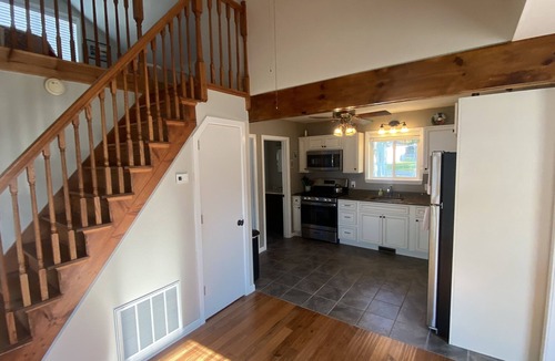 Hale Cottage | Enjoy A Restful Week Overlooking the Lake in Hale Michigan