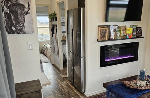 Three Forks House | Enjoy peace, recreation, and stunning views in the Lower Madison River Valley.