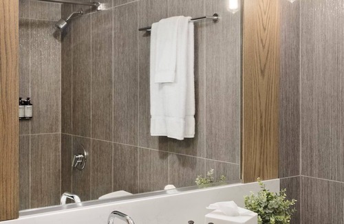 Teton Village Hotel | Enjoy Scenic Mountain Romance in Our Lodge-Style Suites w/Hot Tub - Pets!
