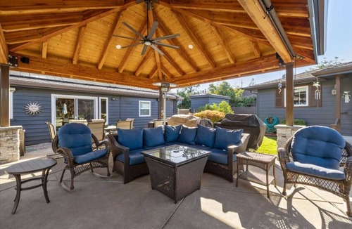 Medford House | Entertainment Home on Golf Course - Hot Tub/Pool