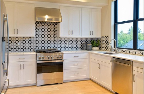 Historic Downtown District Cabin | Entire 2nd floor of Plaza North with 3 separate suites each with its own kitchen and bedrooms.