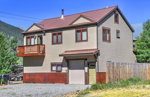 Silverton House | Entire Silverton home w/garage & bike tools!