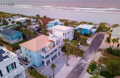 St. Augustine Beach House | Epic Beachfront Oasis | Swim-Up Pool Bar, Hot Tub & Rooftop Ocean Views