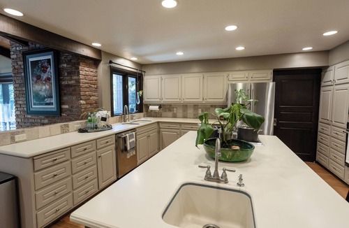 Rogue River House | Escape to 150 Acres, 3BR Estate with Pool, Trails & Total Privacy