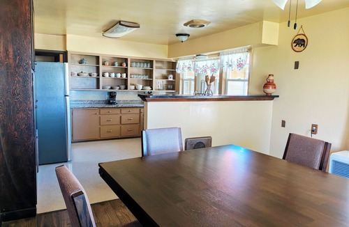 Fort Klamath House | Escape to Fort Klamath!