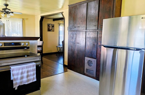 Fort Klamath House | Escape to Fort Klamath!