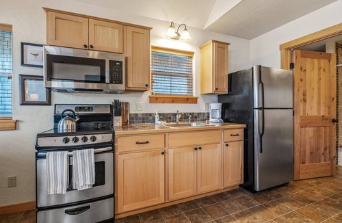 Dover Bay House | Escape to "Lakeside Hideaway" in Dover Bay — a cozy bungalow just steps from the water and resort amenities!