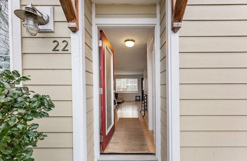 Hood River Condo | Escape to the scenic heights of Hood River