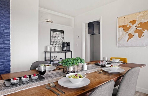 West End House | EV Charger-Spacious! Peek-a-Boo Water View+Game Room - Pool Table