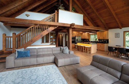 Cle Elum Cabin | Evergreen Escape Cabin HotTub/Sauna/Pet-Friendly Cle Elum