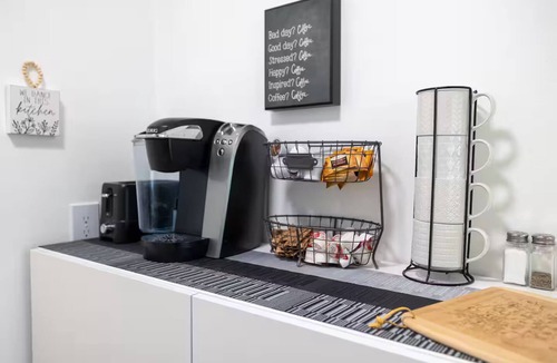 Olympia Apartment | Evergreen Escape; SELF check in, FREE parking
