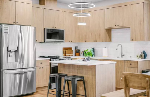 Gresham House | Evergreen Home - King Bed · Office Room · Near PDX