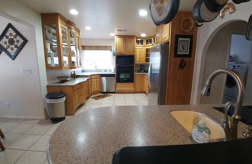 Greenehaven House | Exceptional Lake Powell View Home, lots of parking!